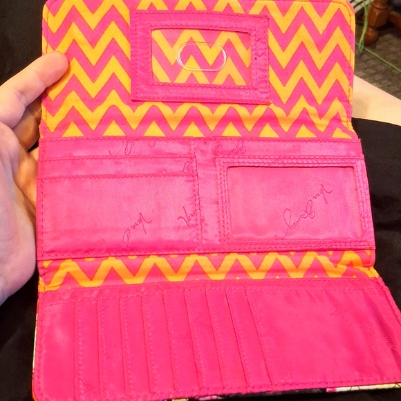 Floral Patterned Clutch - Picture 3 of 4